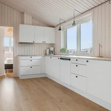 Pet Friendly In With Sauna בית נופש לוקן